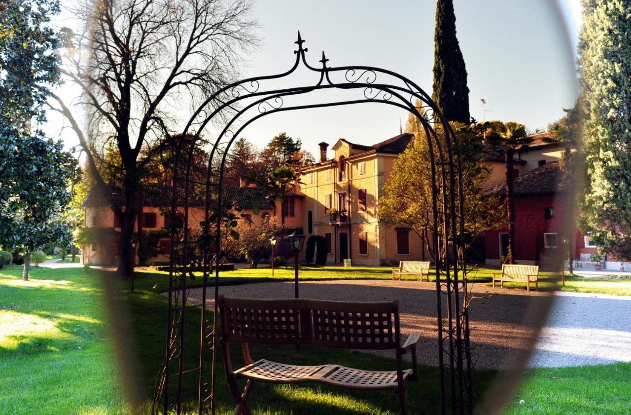Villa Iachia Ruda Buitenkant foto
