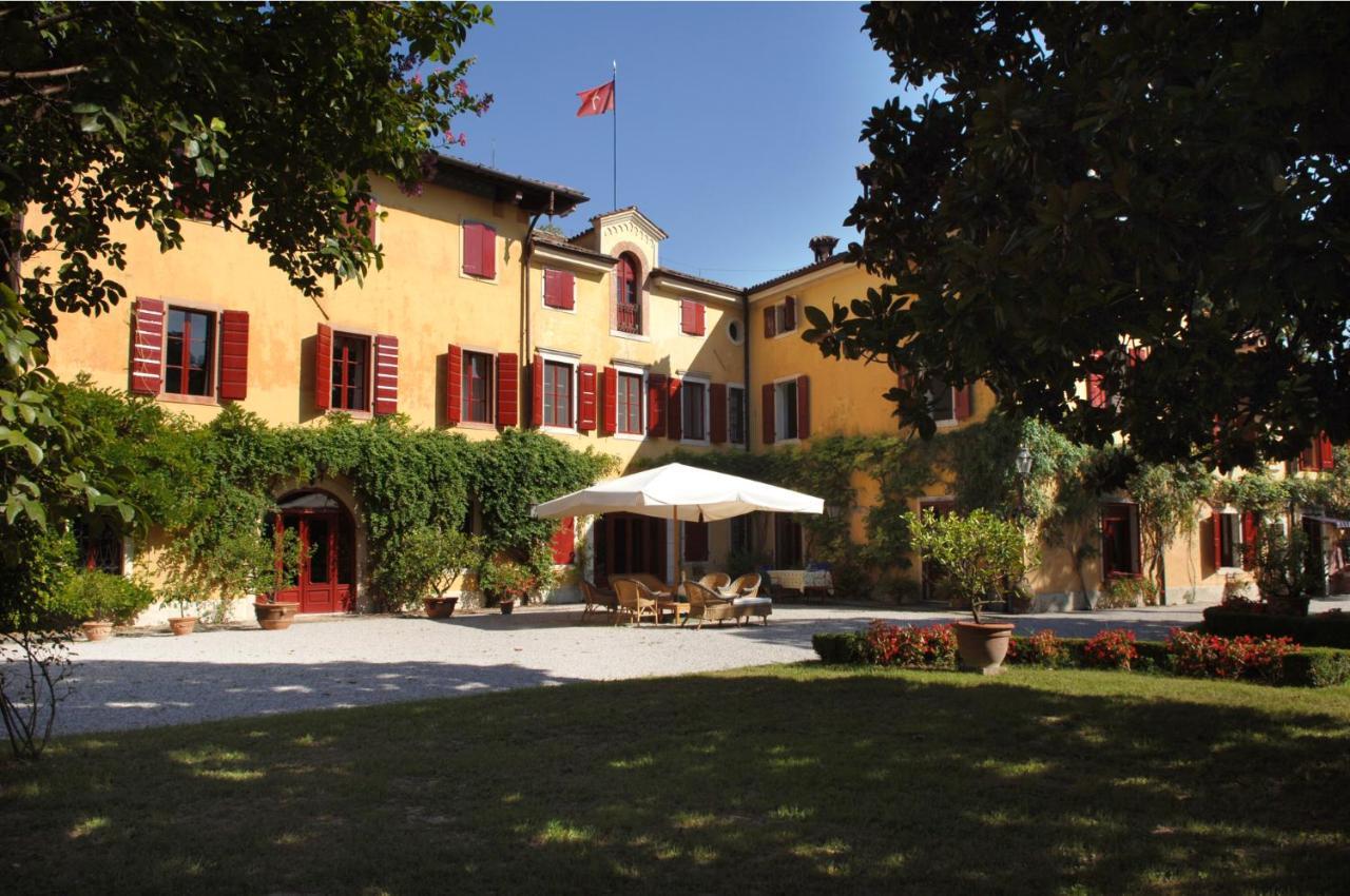 Villa Iachia Ruda Buitenkant foto