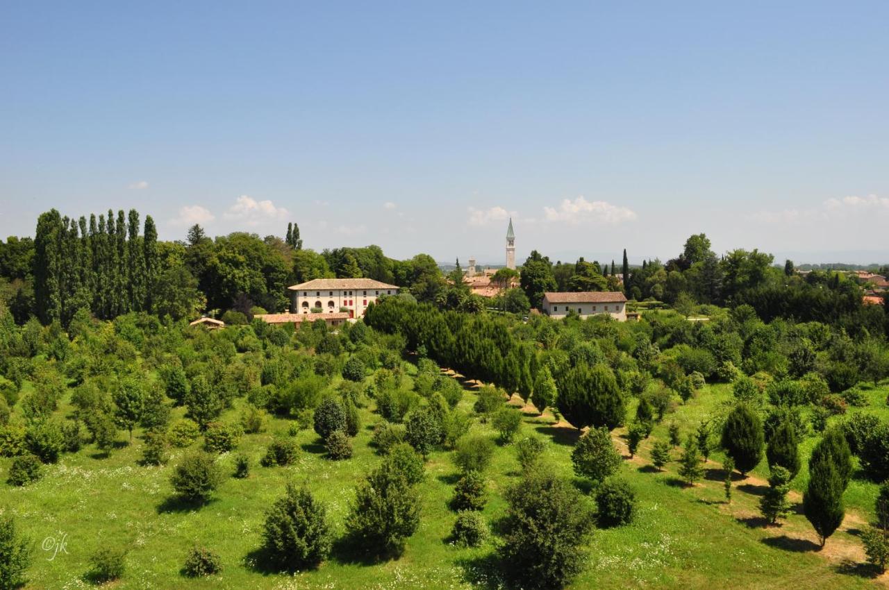 Villa Iachia Ruda Buitenkant foto